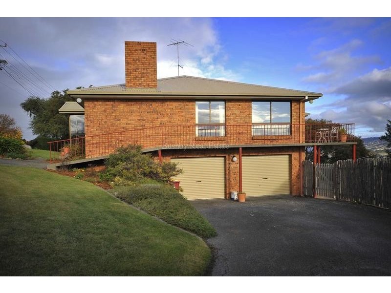33-35 Vermeer Avenue, Newnham TAS 7248