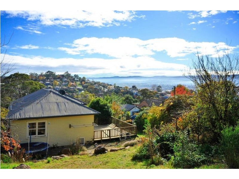 33 Fairthorne Road, Trevallyn TAS 7250