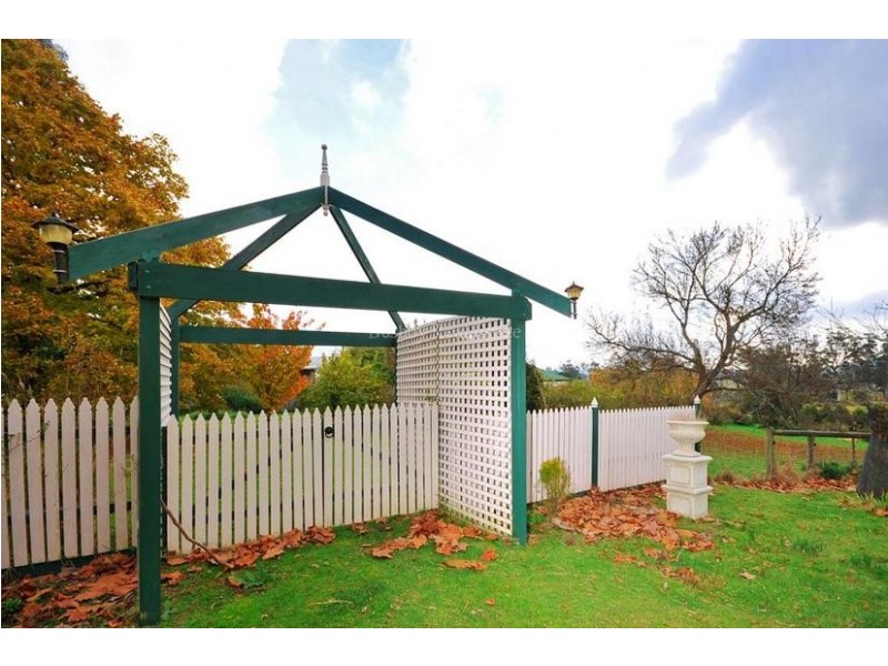 180 Greaves Road, Flowery Gully TAS 7270