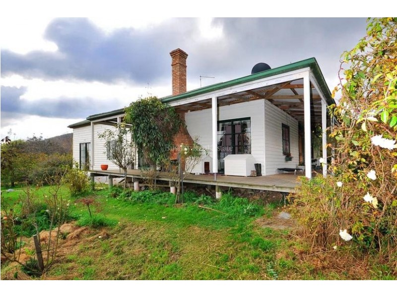 180 Greaves Road, Flowery Gully TAS 7270