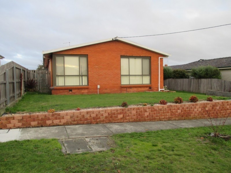 17 Snow Street, Newnham TAS 7248