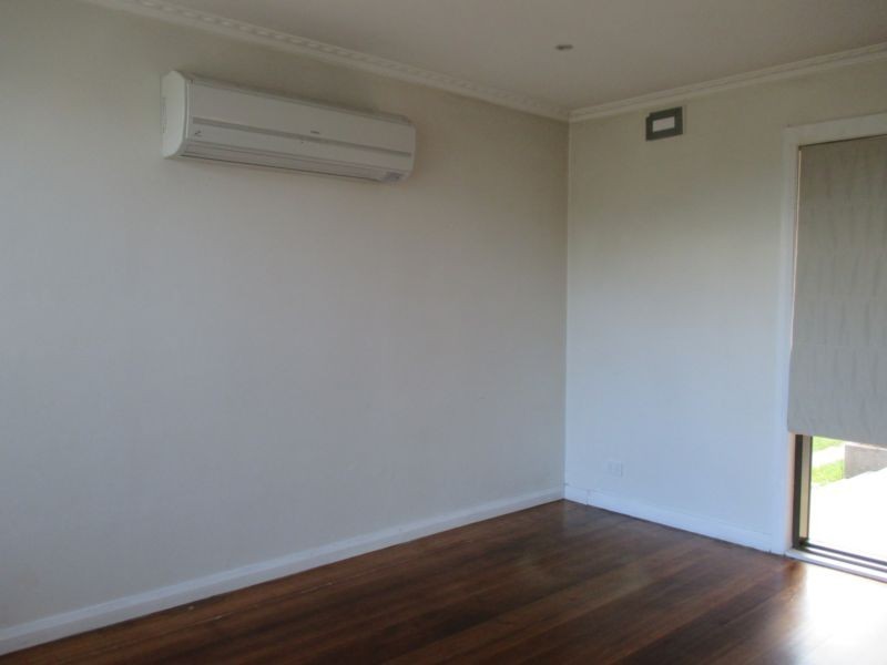 17 Snow Street, Newnham TAS 7248