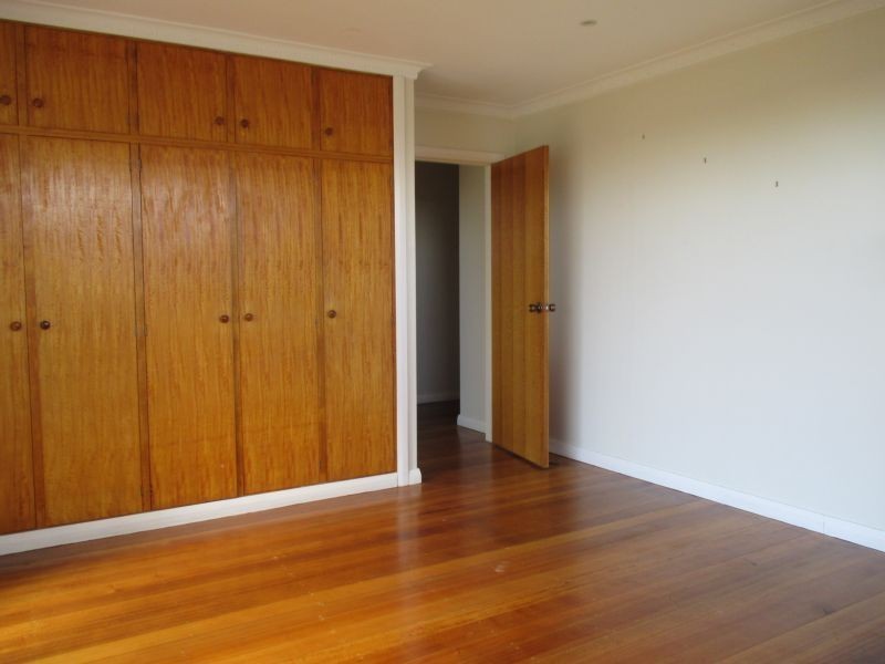 17 Snow Street, Newnham TAS 7248