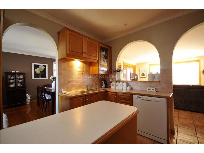 6 Snow Street, Newnham TAS 7248