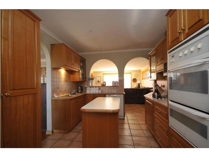 6 Snow Street, Newnham TAS 7248