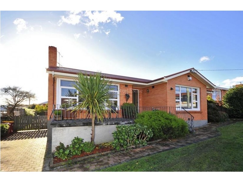 6 Snow Street, Newnham TAS 7248