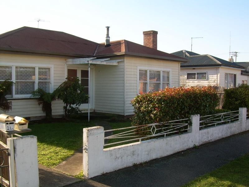 2/21 Verdun Street, Mowbray TAS 7248
