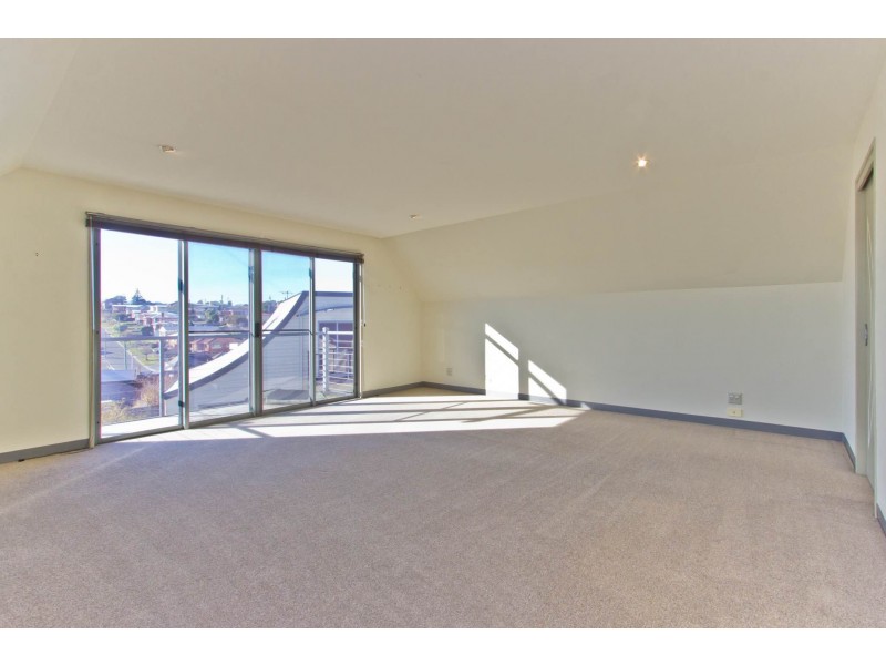 2/8 Albert Street, Youngtown TAS 7249