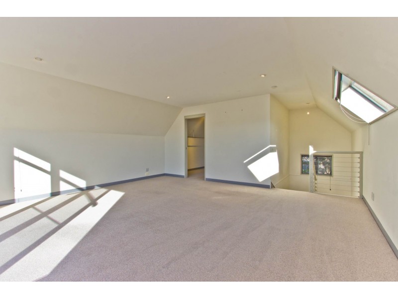 2/8 Albert Street, Youngtown TAS 7249