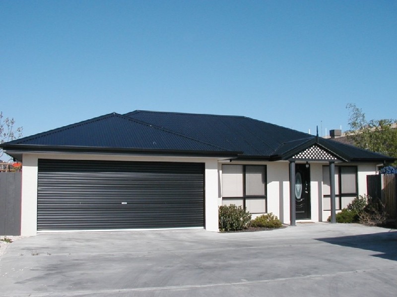 2/11 Cadorna Street, Mowbray TAS 7248