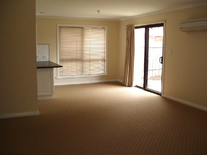 2/11 Cadorna Street, Mowbray TAS 7248