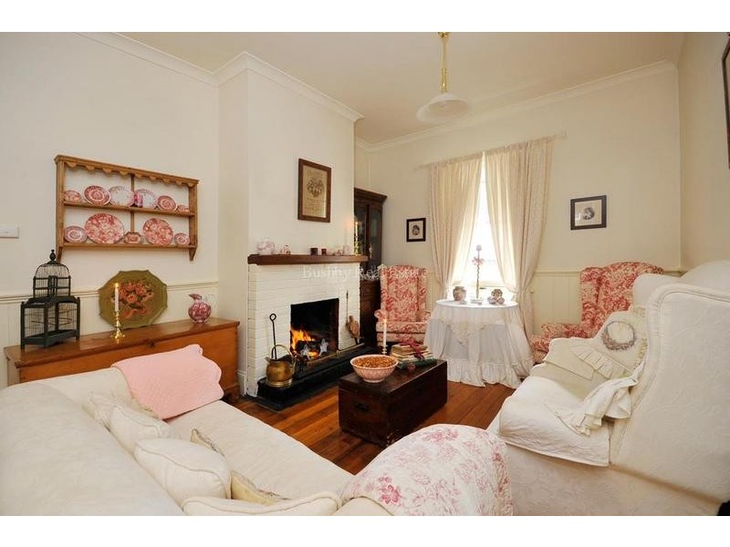 9 Delamere Crescent, Trevallyn TAS 7250