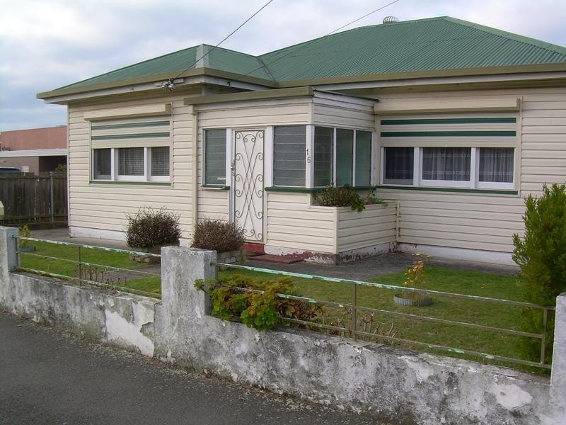 16 Luck Street, Mowbray TAS 7248