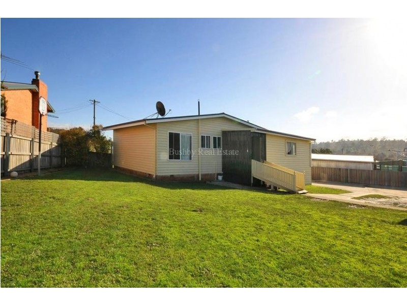 6 Lucas Place, Ravenswood TAS 7250
