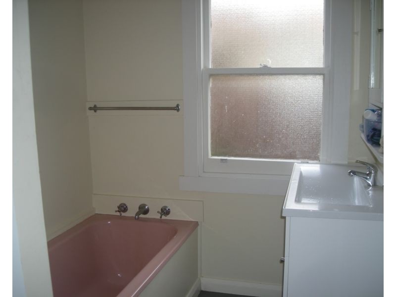 8 Luck Street, Mowbray TAS 7248