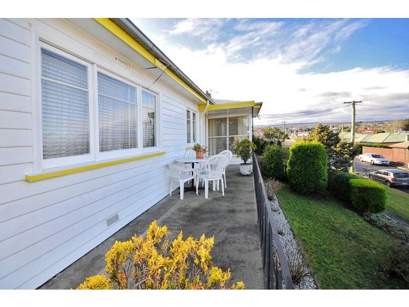 1 Crawford Street, Mowbray TAS 7248