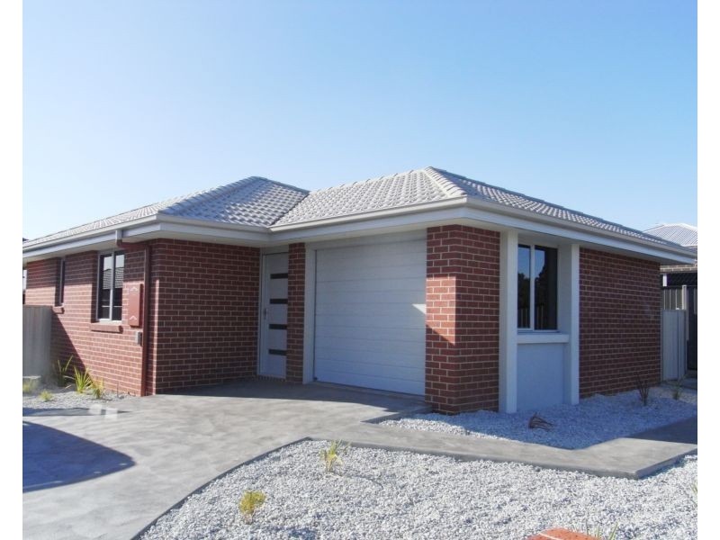 2/7 Sundowner Avenue, Legana TAS 7277