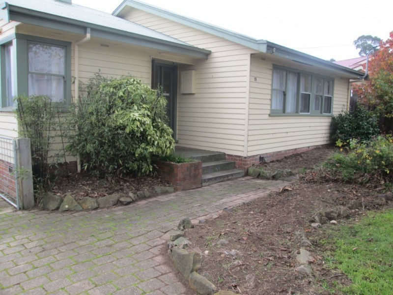 11 Warwick Place, Kings Meadows TAS 7249
