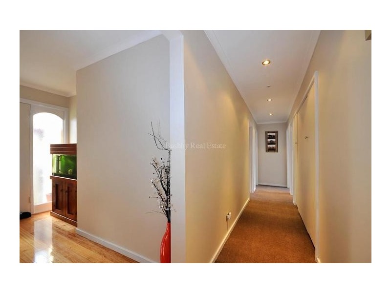 33 Henrietta Grove, West Launceston TAS 7250