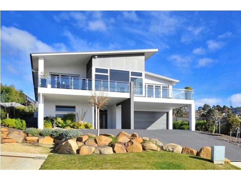 44 Lachlan Parade, Trevallyn TAS 7250