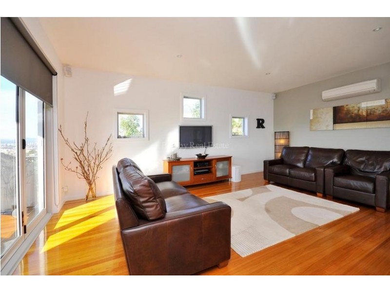 44 Lachlan Parade, Trevallyn TAS 7250