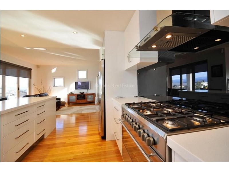 44 Lachlan Parade, Trevallyn TAS 7250