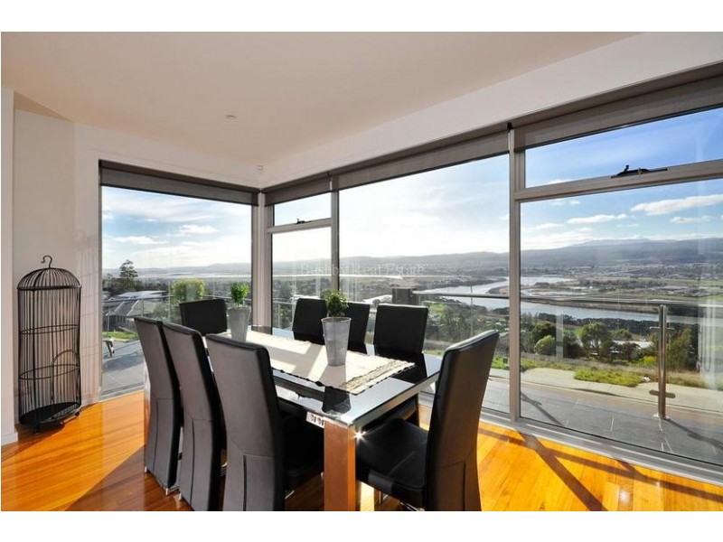 44 Lachlan Parade, Trevallyn TAS 7250