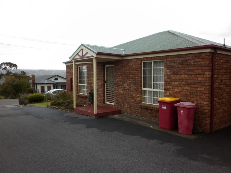 1/9 Kertch Road, St Leonards TAS 7250