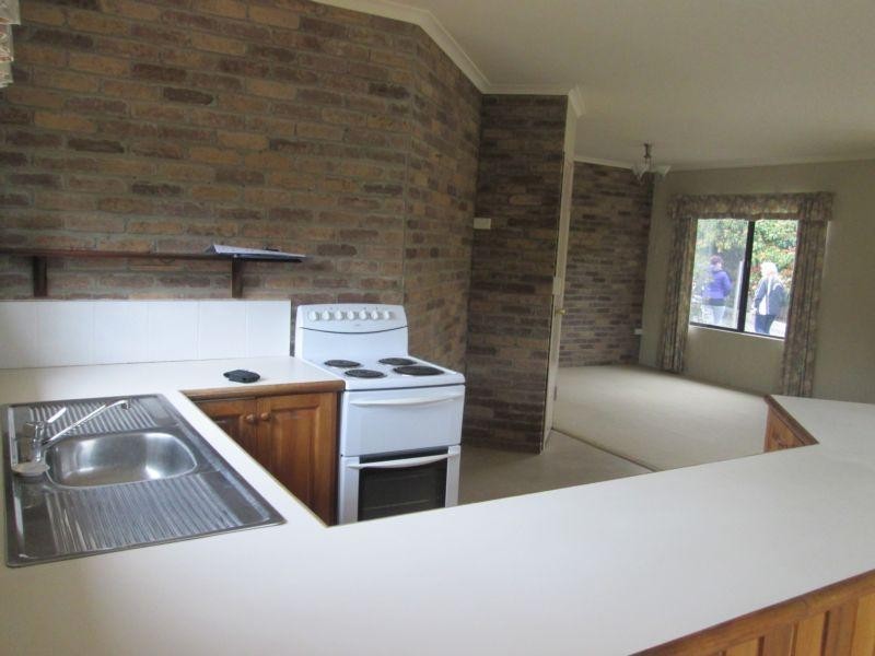 2/15 Glover Avenue, Blackstone Heights TAS 7250