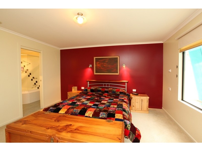 8 Glenwood Road, Norwood TAS 7250