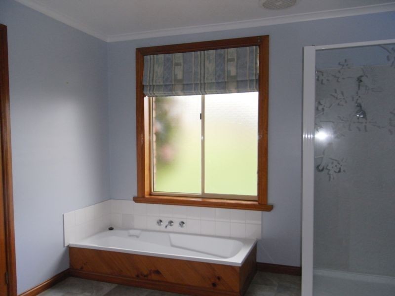 3 Owen Place, Summerhill TAS 7250