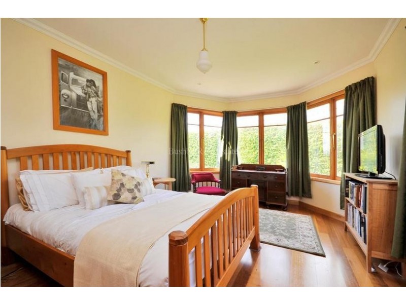 42 Adelaide Street, Westbury TAS 7303