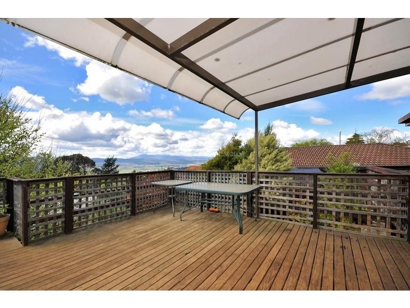 82 New World Avenue, Trevallyn TAS 7250