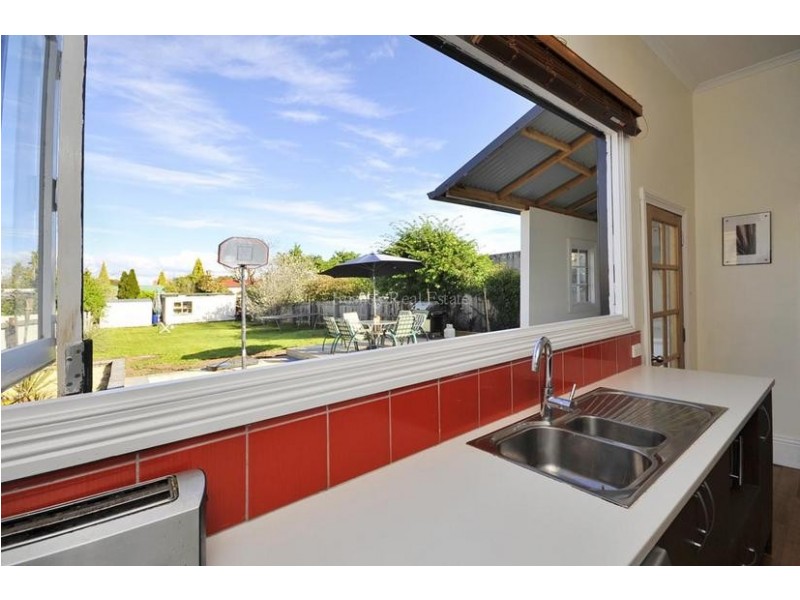 9 Henty Street, Invermay TAS 7248