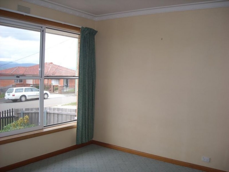 14 Nichols Street, Kings Meadows TAS 7249