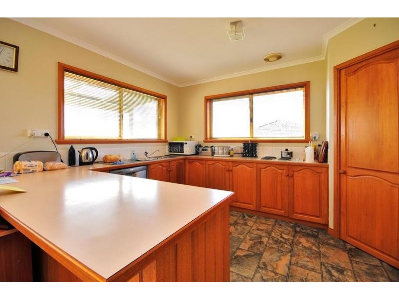 6 Doncaster Court, Trevallyn TAS 7250