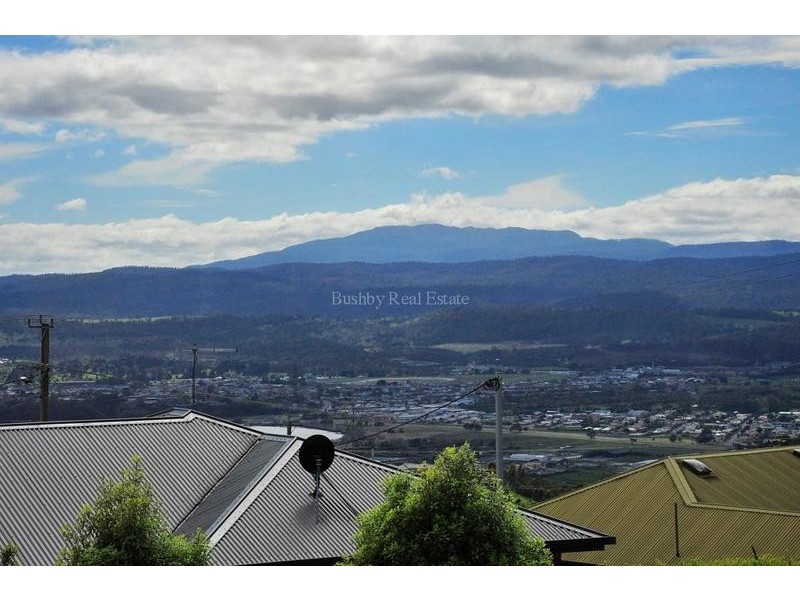 6 Doncaster Court, Trevallyn TAS 7250