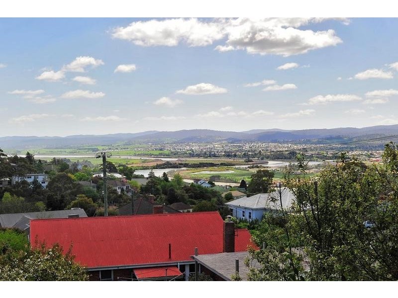 4 Fairthorne Road, Trevallyn TAS 7250