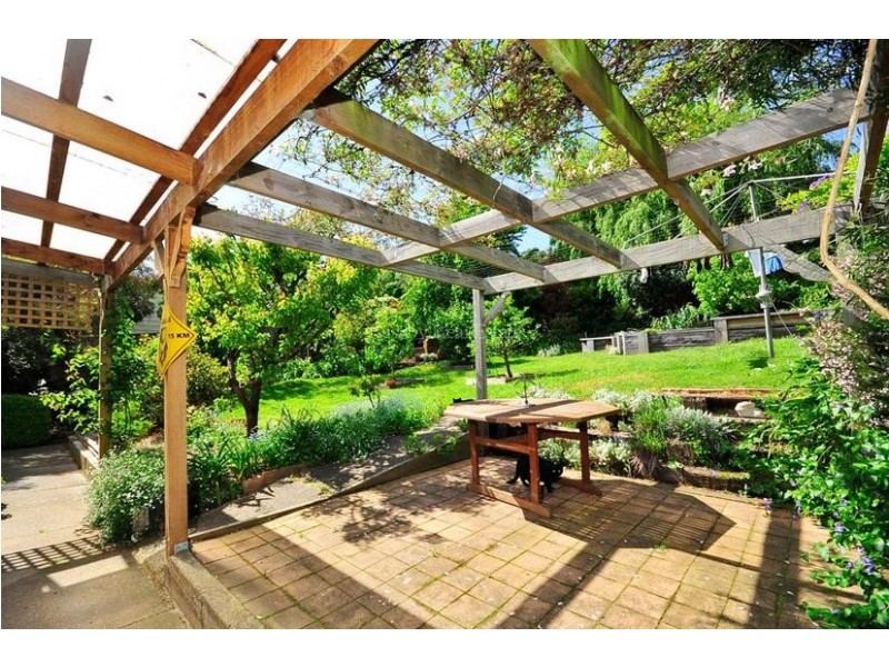 9 Richards Avenue, Newstead TAS 7250