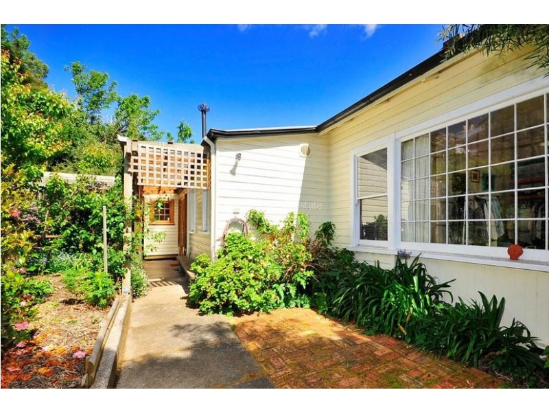 9 Richards Avenue, Newstead TAS 7250