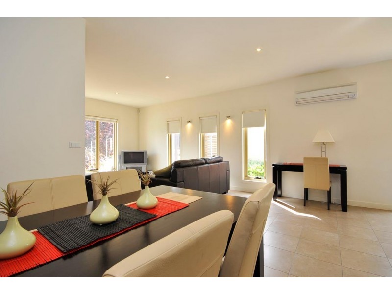 2/28 Landsborough Avenue, Newstead TAS 7250