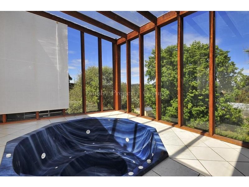 12 Van Diemen Avenue, Summerhill TAS 7250