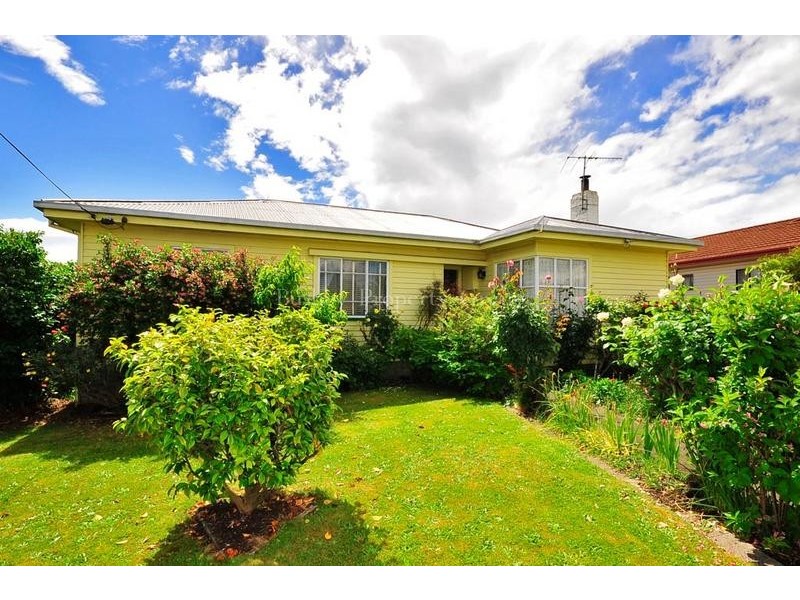 17 Mayfield Street, Mayfield TAS 7248