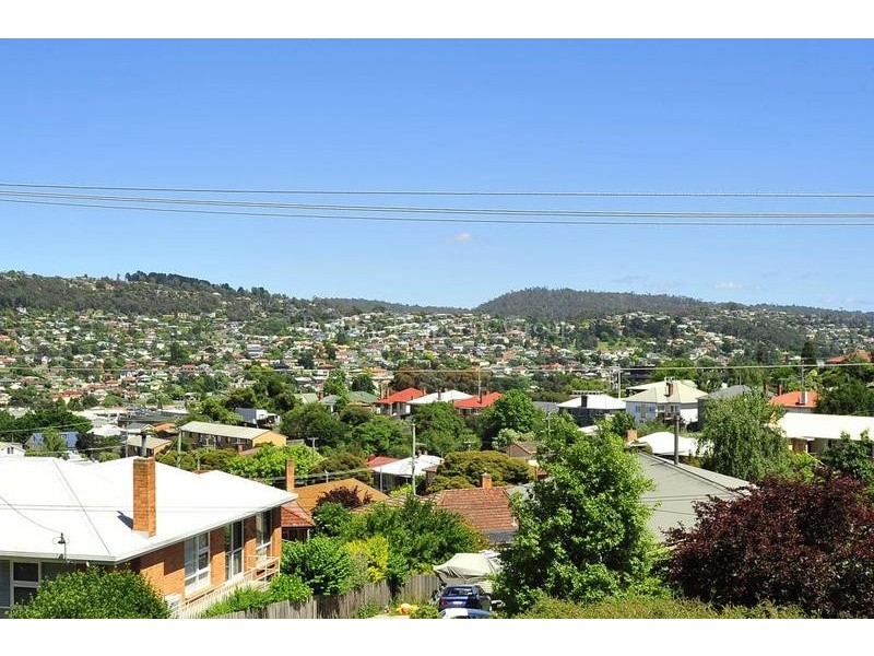 17 Chungon Crescent, South Launceston TAS 7249