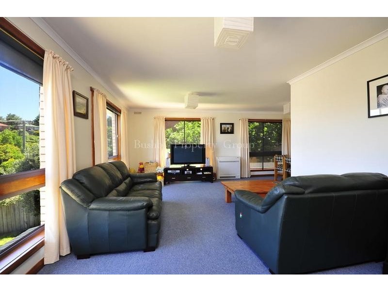 17 Chungon Crescent, South Launceston TAS 7249