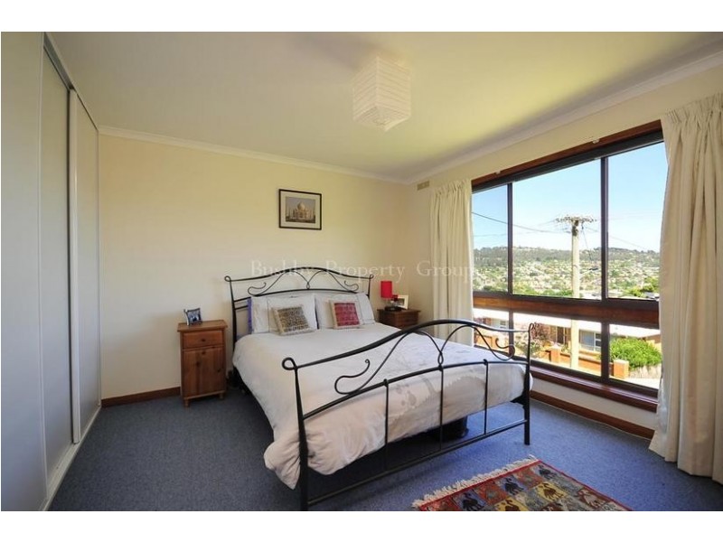 17 Chungon Crescent, South Launceston TAS 7249