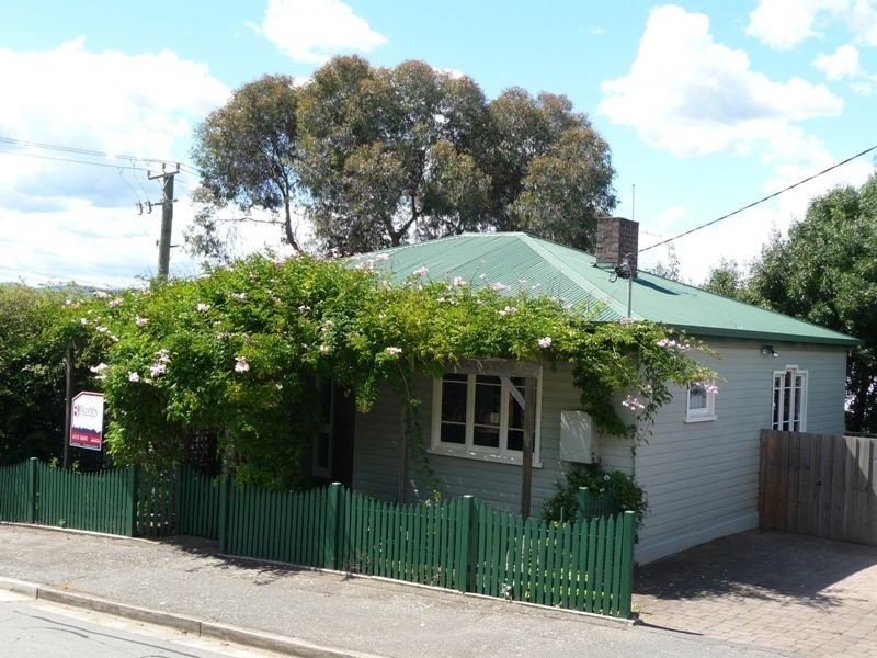 11 Junction Street, Newstead TAS 7250