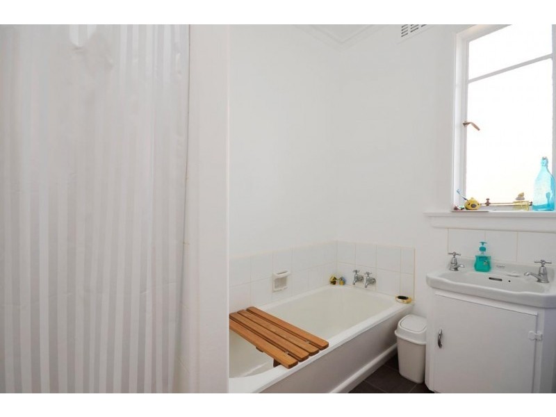 25 Bond Street, Kings Meadows TAS 7249