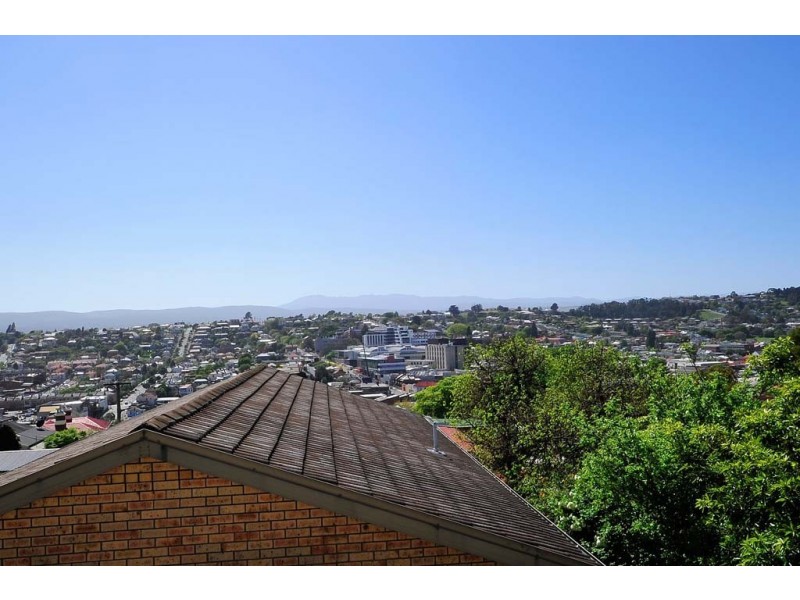 1/19 Hillside Crescent, Launceston TAS 7250