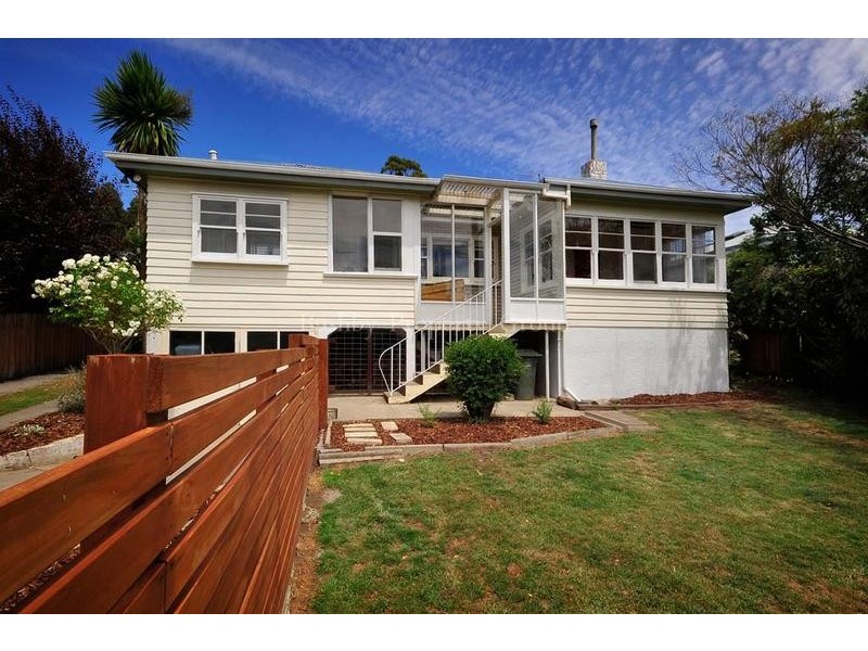 12 Pitt Avenue, Trevallyn TAS 7250